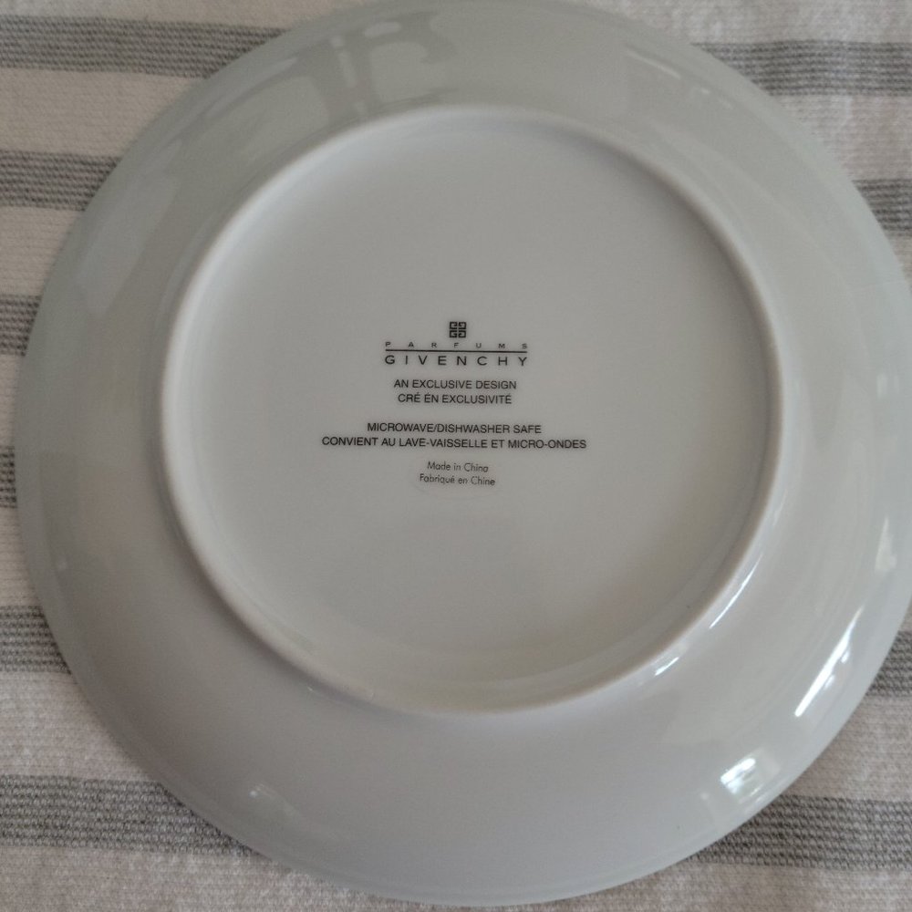 Givenchy Parfums Appetizer/Salad/Display Plate - Picture 4 of 6